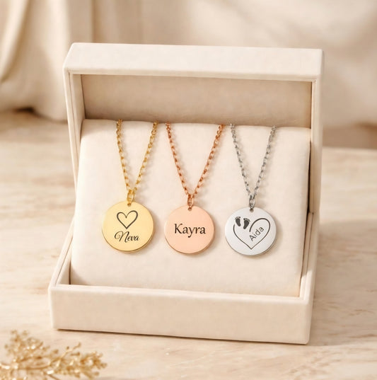 Personalisierbare Halskette mit rundem Anhänger