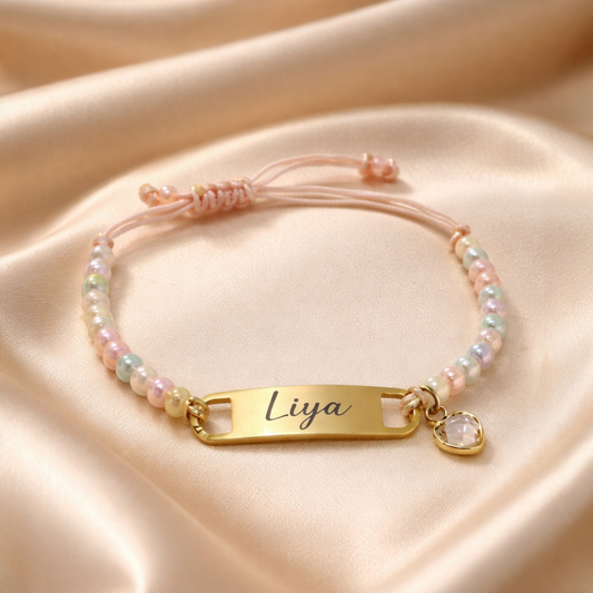 Personalisierte Armkette mit Perlen